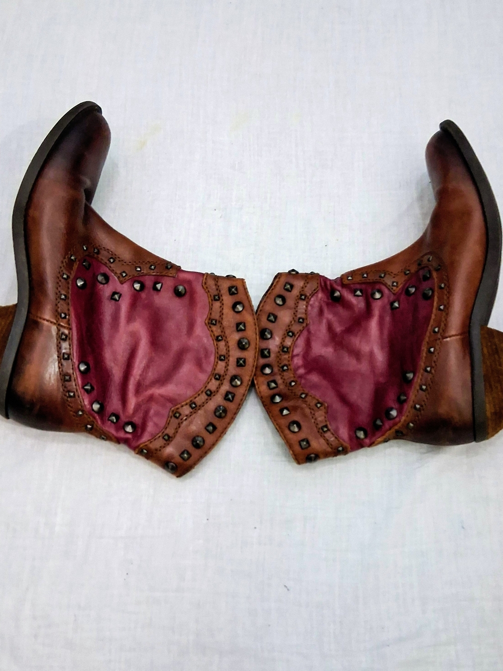 Vince Camuto Brown & Burgundy Studded Western Booties